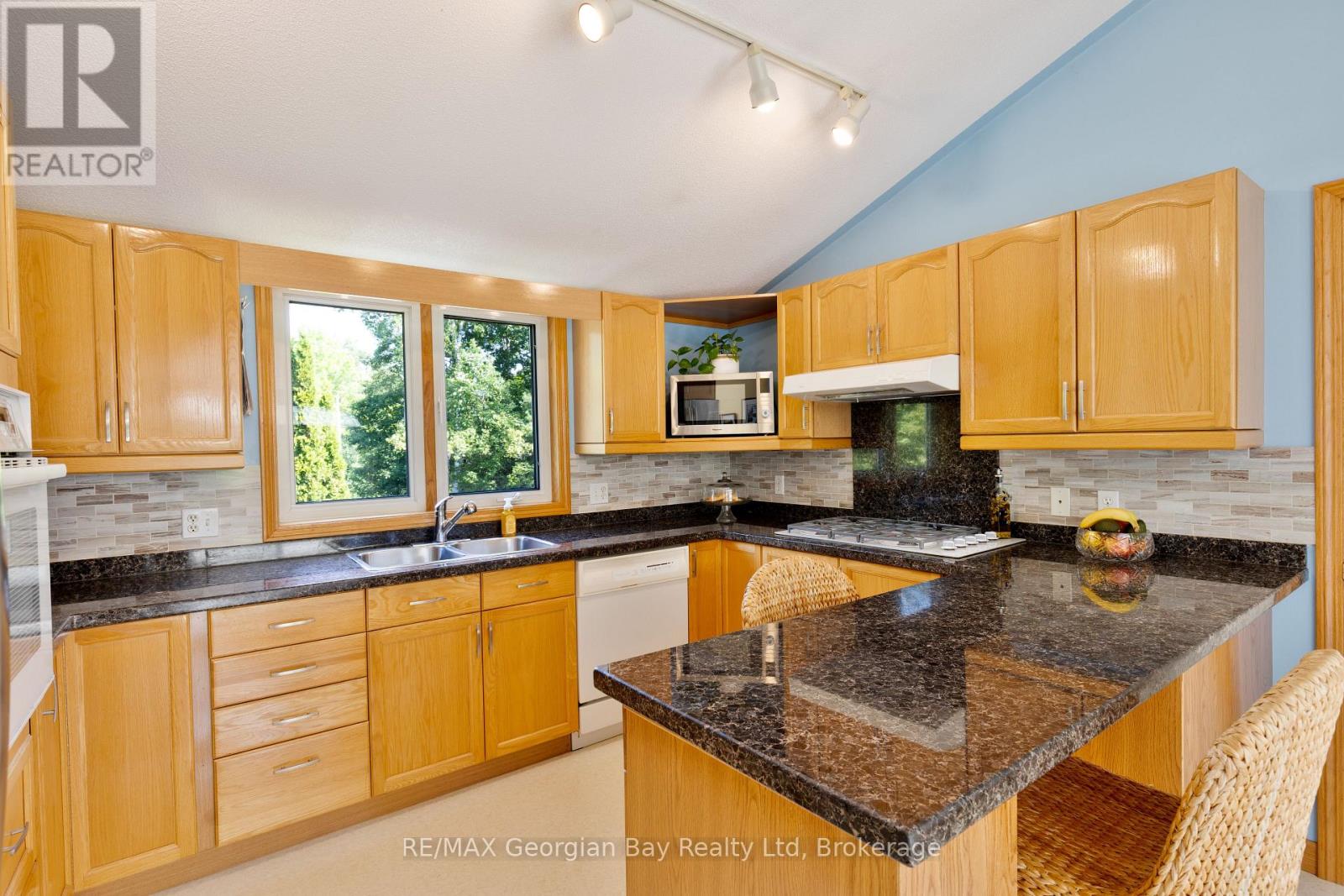 3 Oakdale Court, Penetanguishene, Ontario  L9M 2A5 - Photo 9 - S12840328