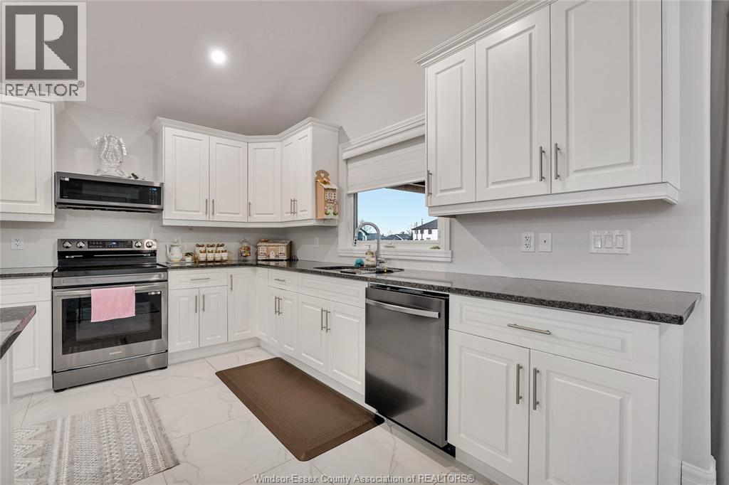 108 Bonnet Road, Amherstburg, Ontario  N9V 3T4 - Photo 10 - 26008580