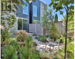 18 MITCHELL AVENUE, Toronto, Ontario