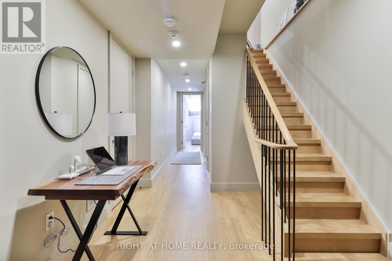 18 Mitchell Avenue, Toronto, Ontario  M6J 1B9 - Photo 10 - C12837568