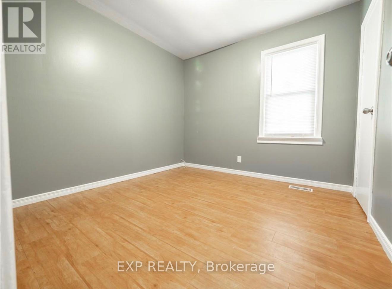 29 Rockwood Avenue, St. Catharines, Ontario  L2P 1E6 - Photo 9 - X13019530