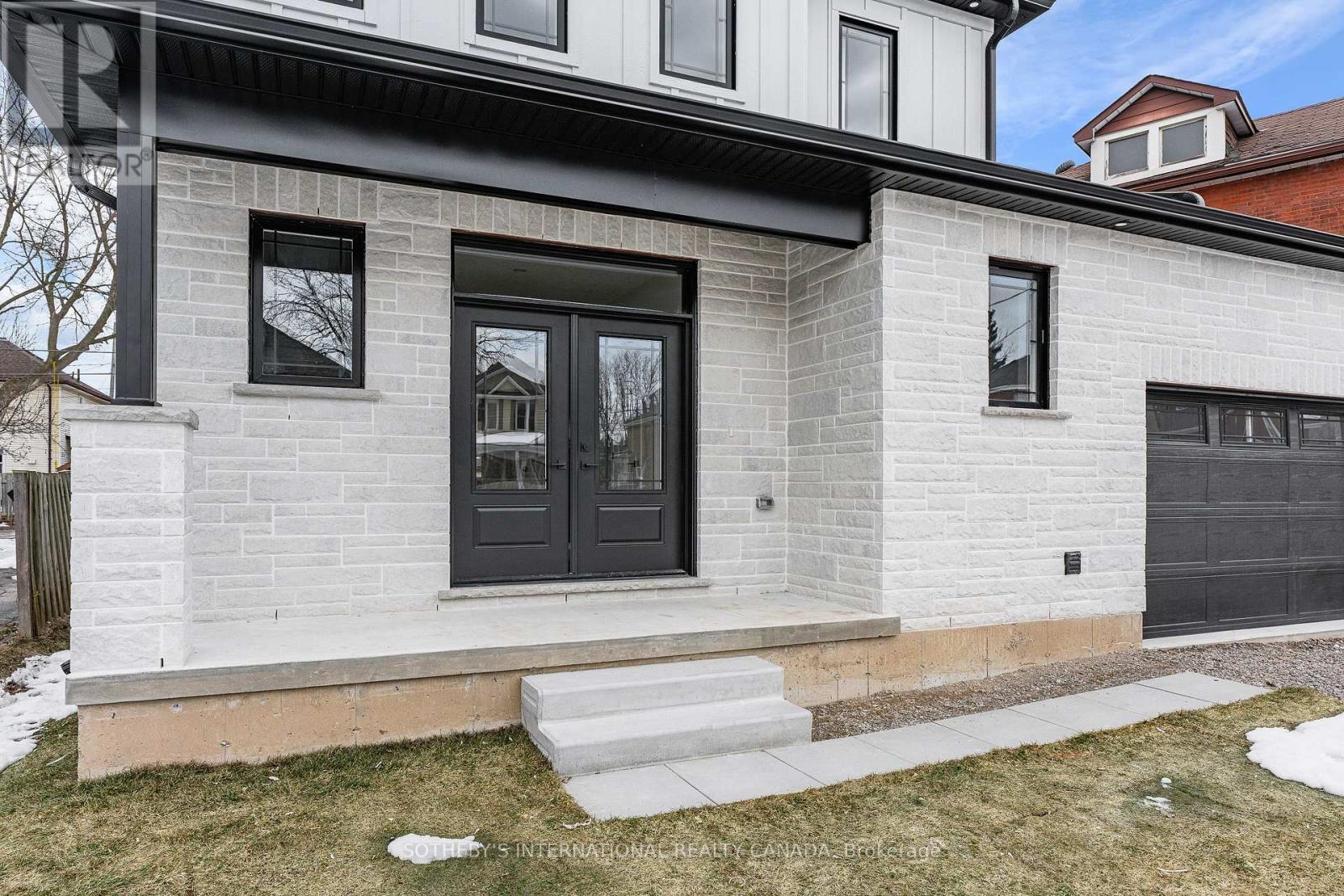 42 Rich Avenue, Cambridge, Ontario  N1R 2A5 - Photo 3 - X13019544