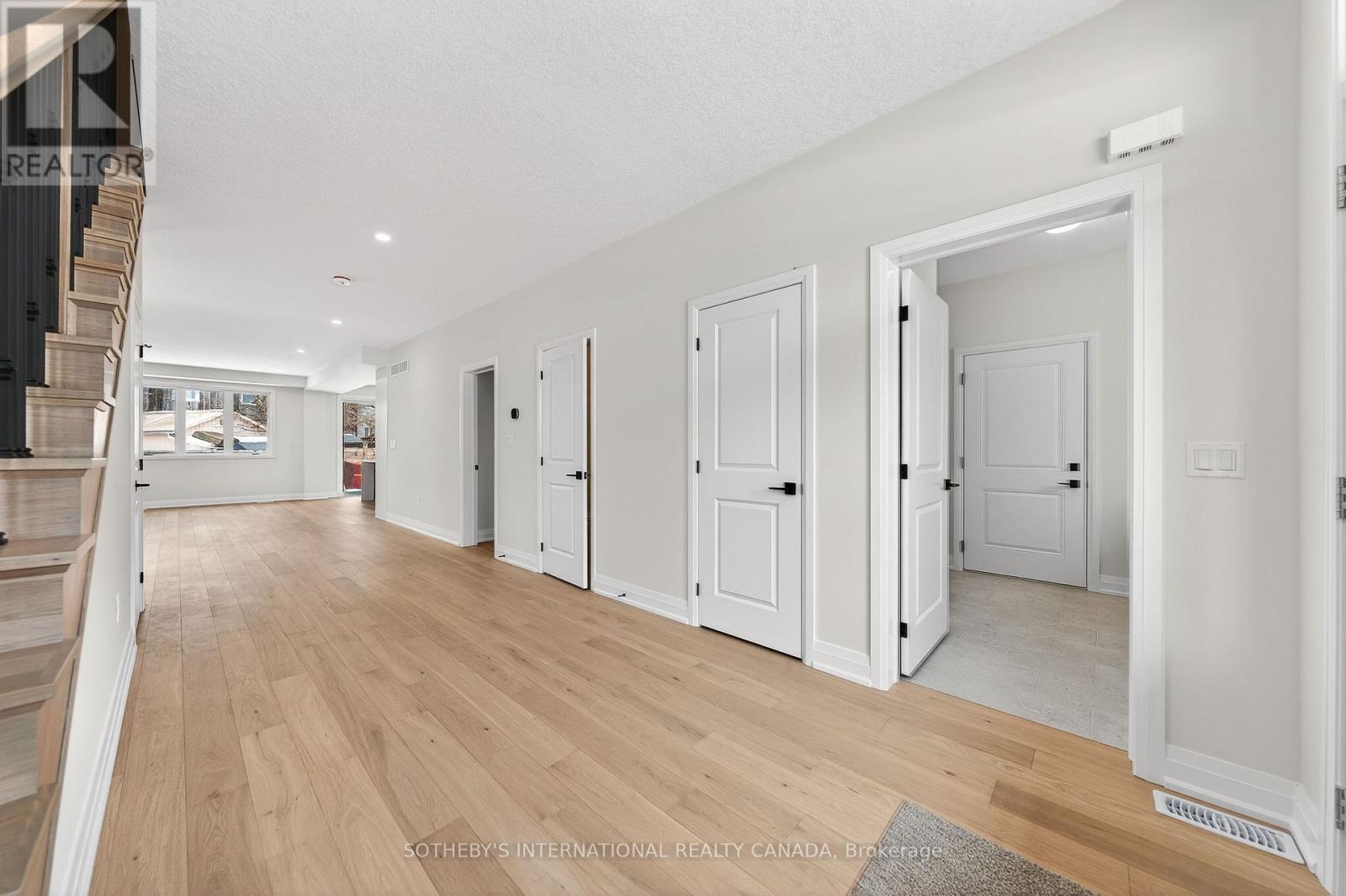 42 Rich Avenue, Cambridge, Ontario  N1R 2A5 - Photo 6 - X13019544