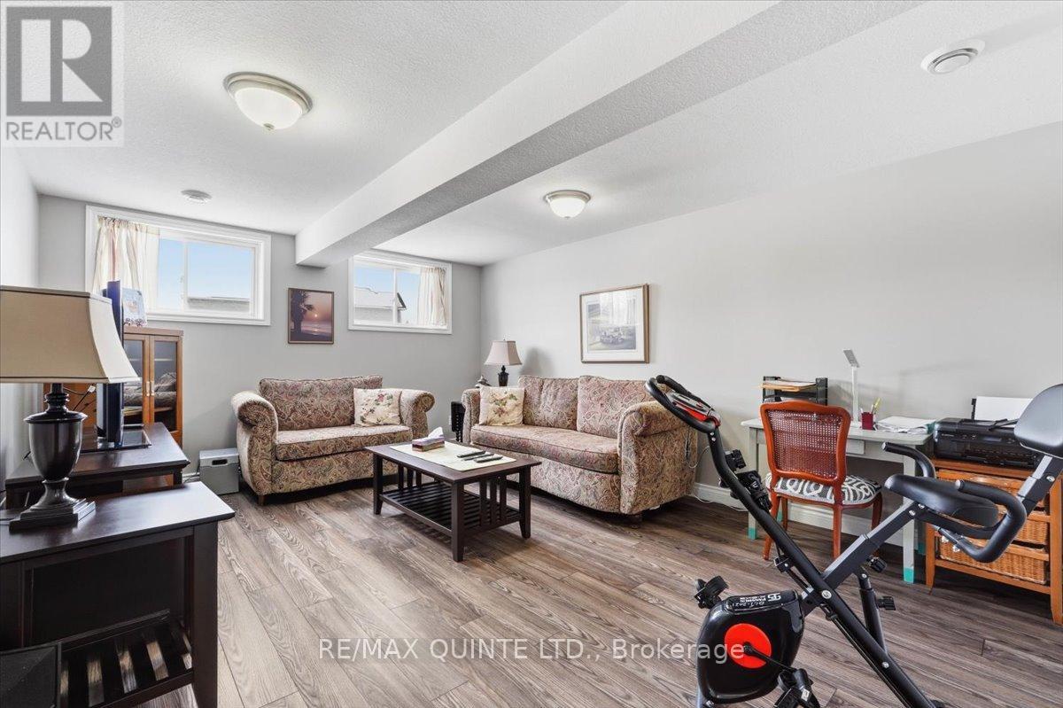 355 Mitchells Crossroad, Prince Edward County, Ontario  K0K 2T0 - Photo 25 - X12834248