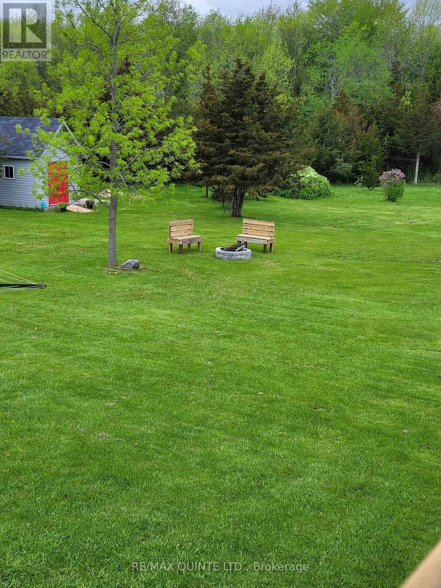 355 Mitchells Crossroad, Prince Edward County, Ontario  K0K 2T0 - Photo 46 - X12834248