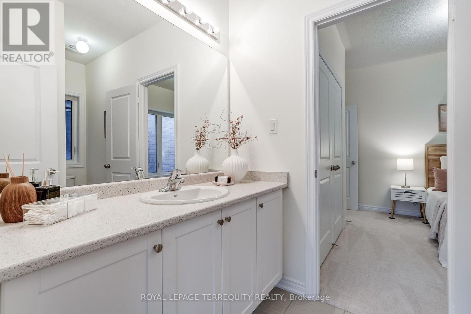 211 Fallharvest Way, Whitchurch-Stouffville, Ontario  L4A 5C2 - Photo 26 - N12480203