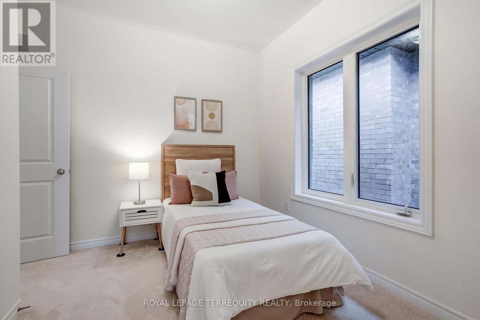 211 Fallharvest Way, Whitchurch-Stouffville, Ontario  L4A 5C2 - Photo 28 - N12480203