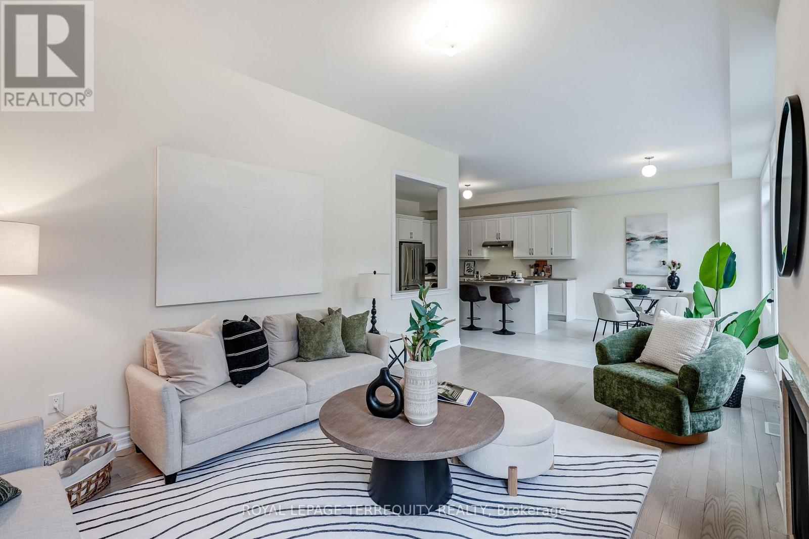 211 Fallharvest Way, Whitchurch-Stouffville, Ontario  L4A 5C2 - Photo 18 - N12480203