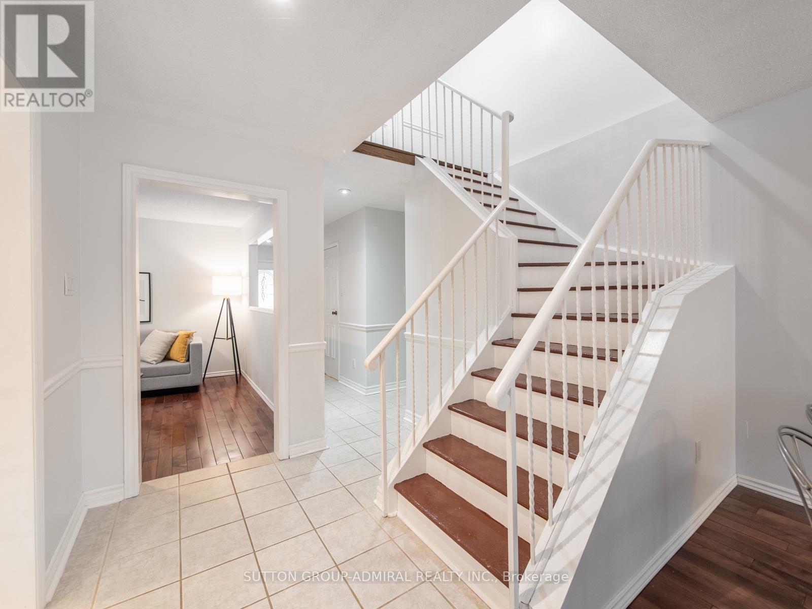 218 Mullen Drive, Vaughan, Ontario  L4J 2P1 - Photo 16 - N12969656