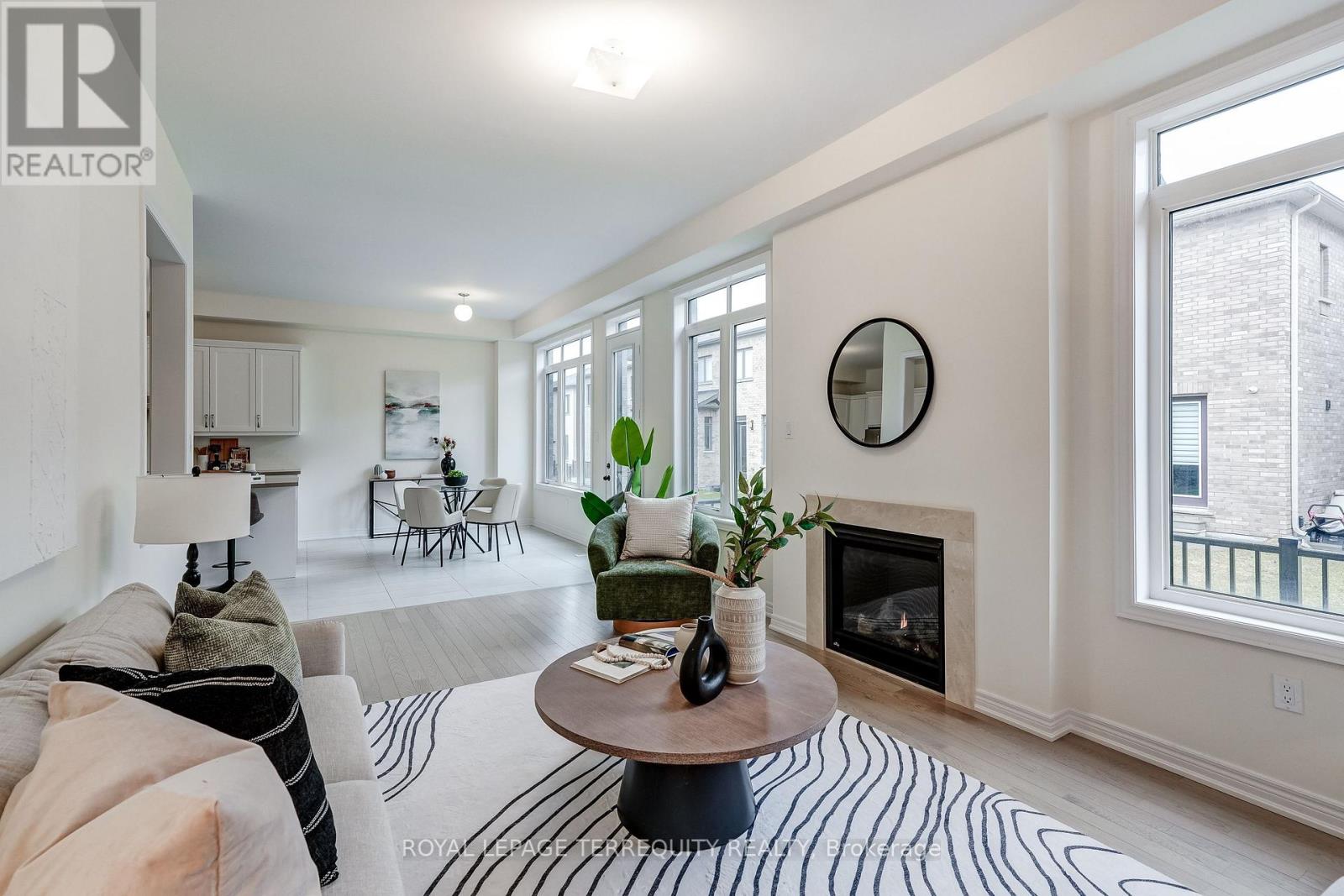 211 Fallharvest Way, Whitchurch-Stouffville, Ontario  L4A 5C2 - Photo 19 - N12480203