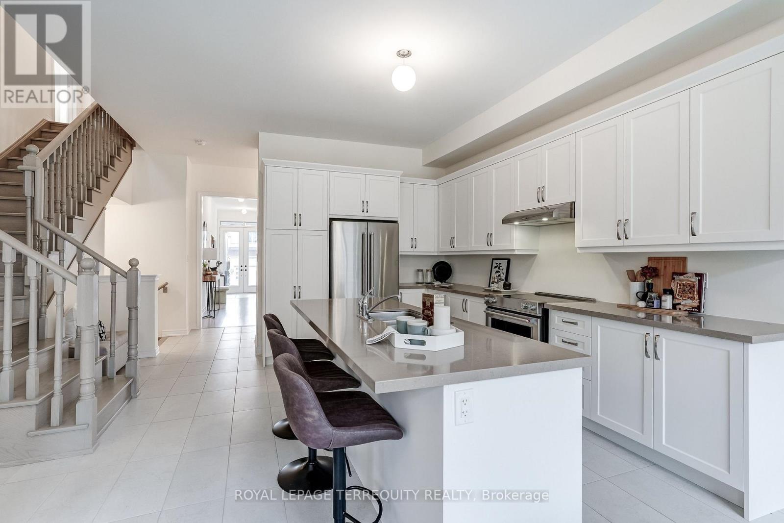 211 Fallharvest Way, Whitchurch-Stouffville, Ontario  L4A 5C2 - Photo 15 - N12480203