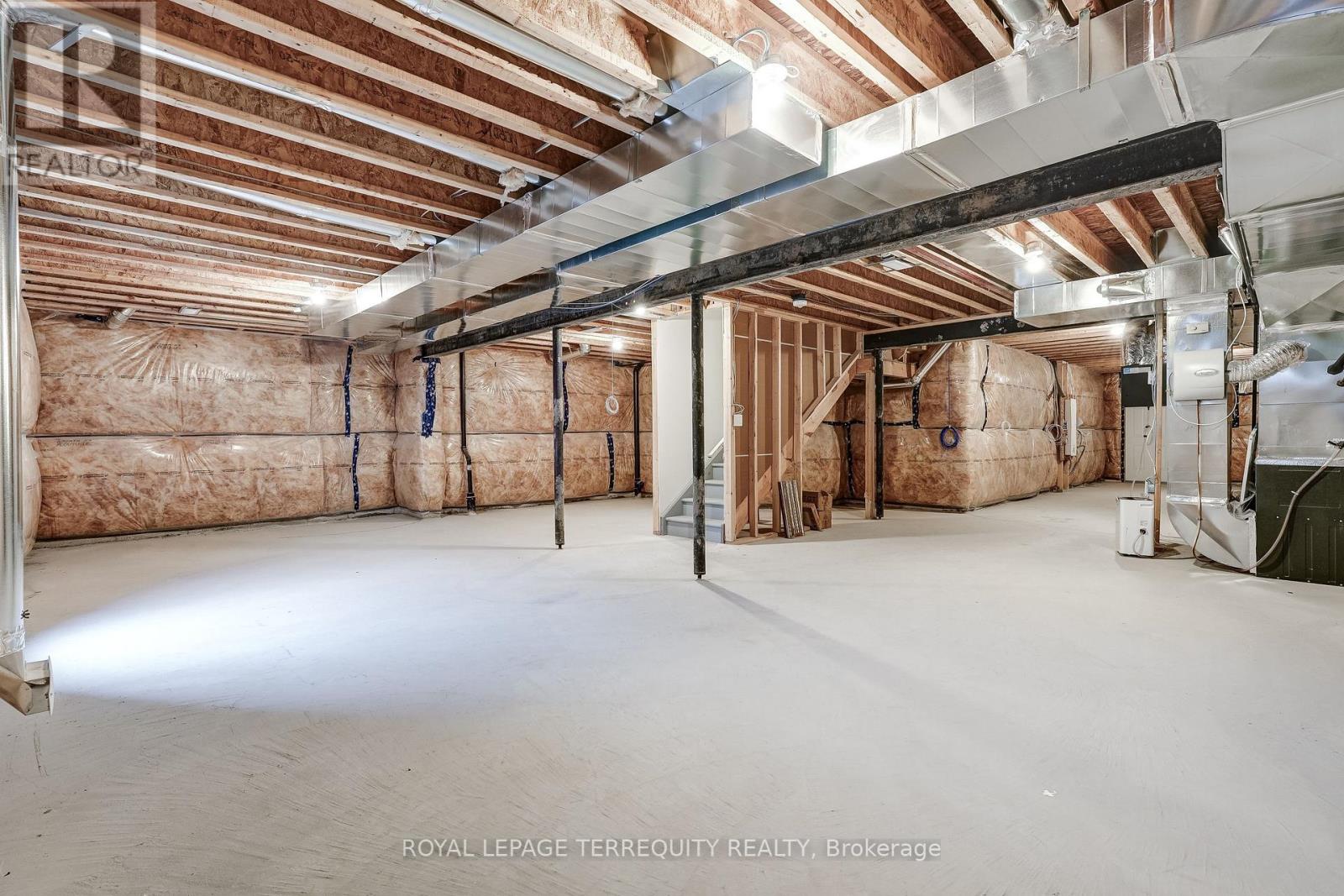 211 Fallharvest Way, Whitchurch-Stouffville, Ontario  L4A 5C2 - Photo 47 - N12480203