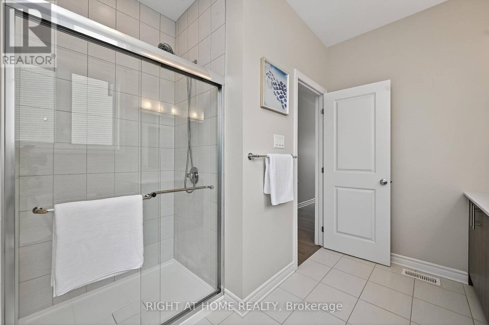 950 Cologne Street, Russell, Ontario  K0A 1W0 - Photo 16 - X12874364