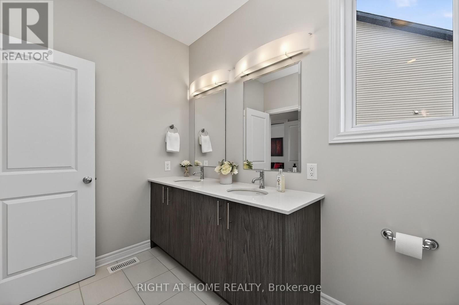 950 Cologne Street, Russell, Ontario  K0A 1W0 - Photo 18 - X12874364