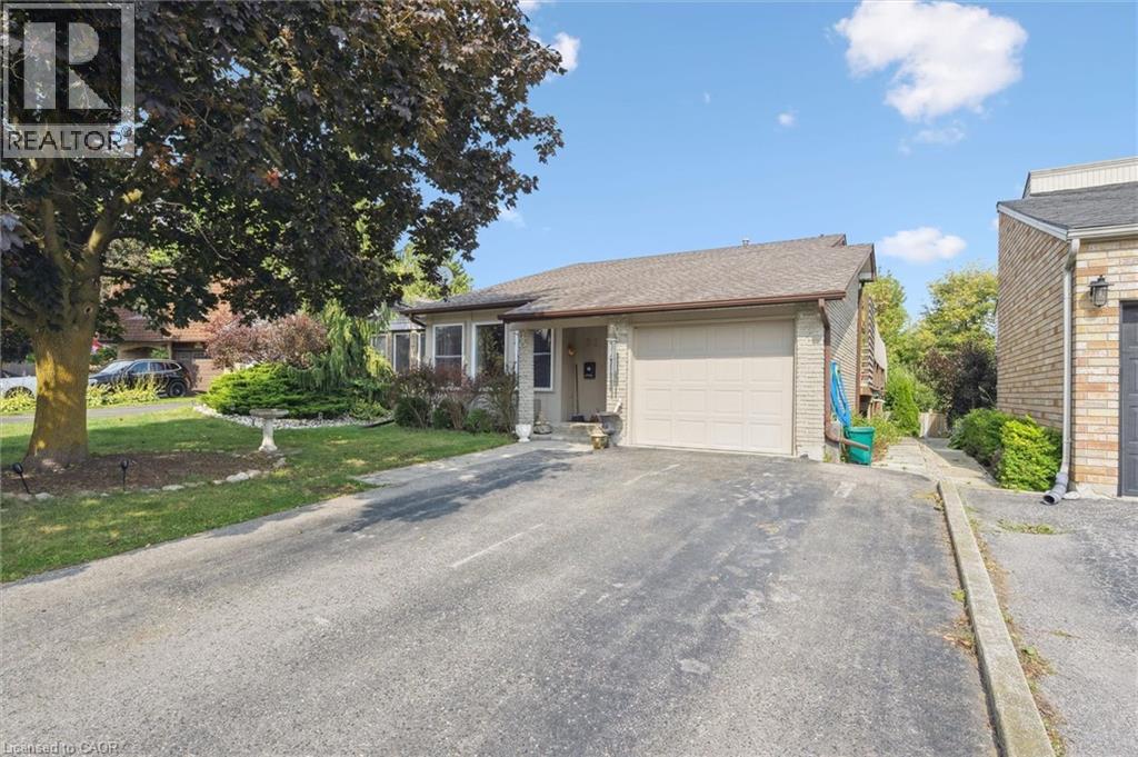 31 Saxony Circle, Cambridge, Ontario  N1S 4G6 - Photo 2 - 40822084