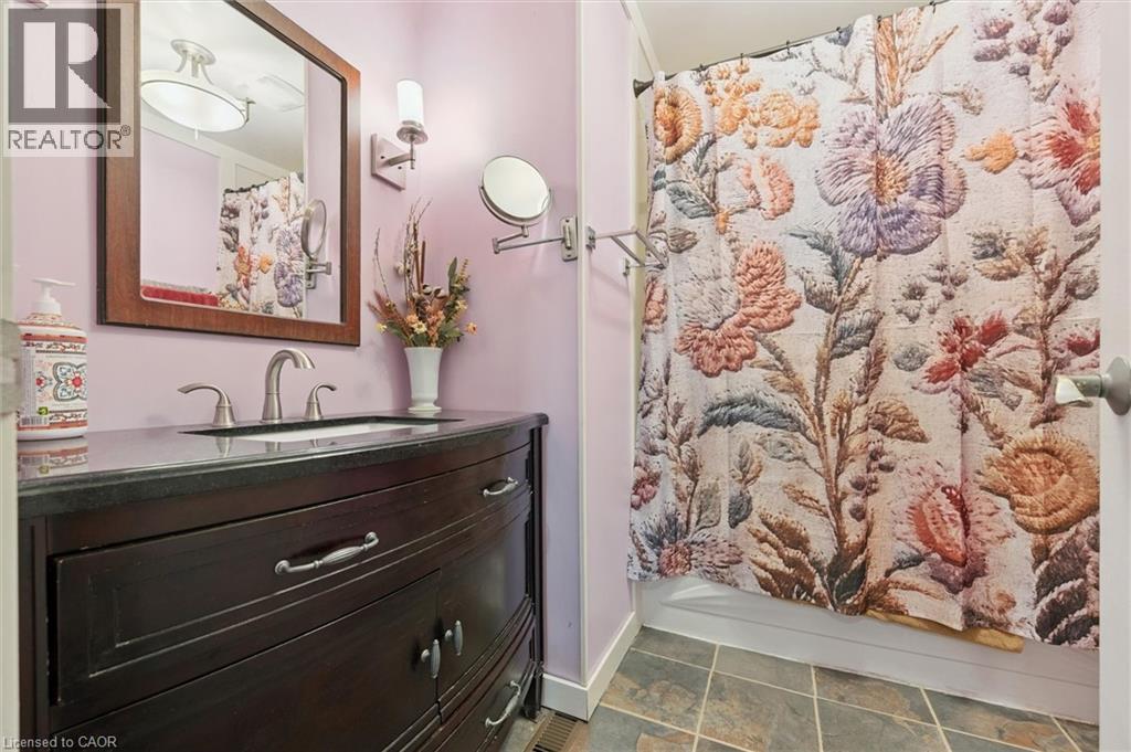 31 Saxony Circle, Cambridge, Ontario  N1S 4G6 - Photo 23 - 40822084