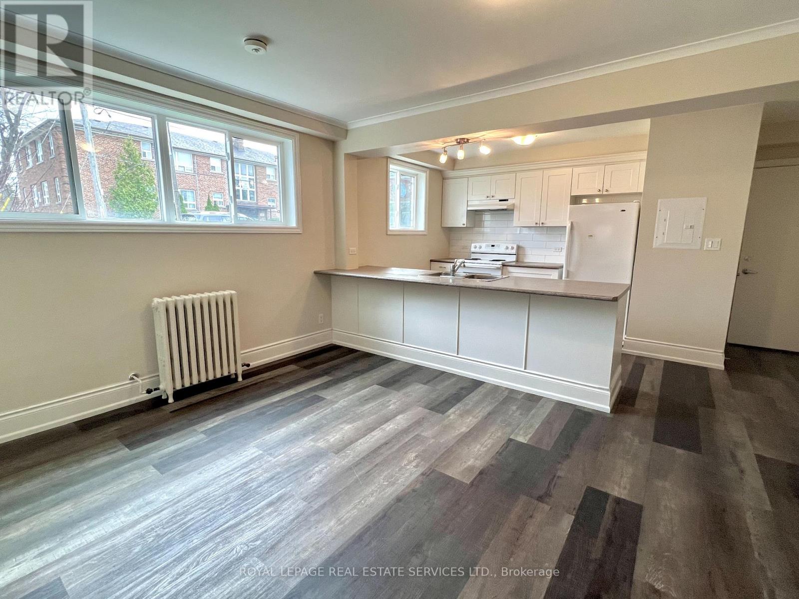 1 - 322 Lakeshore Road W, Mississauga, Ontario  L5H 1G8 - Photo 5 - W13019324