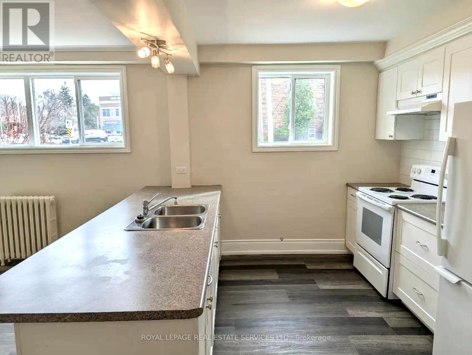 1 - 322 Lakeshore Road W, Mississauga, Ontario  L5H 1G8 - Photo 7 - W13019324