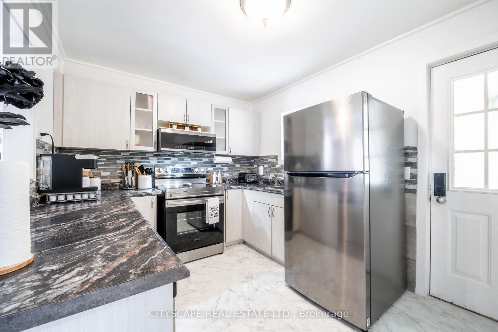 5073 Kitchener Street, Niagara Falls, Ontario  L2G 1B1 - Photo 13 - X13013662