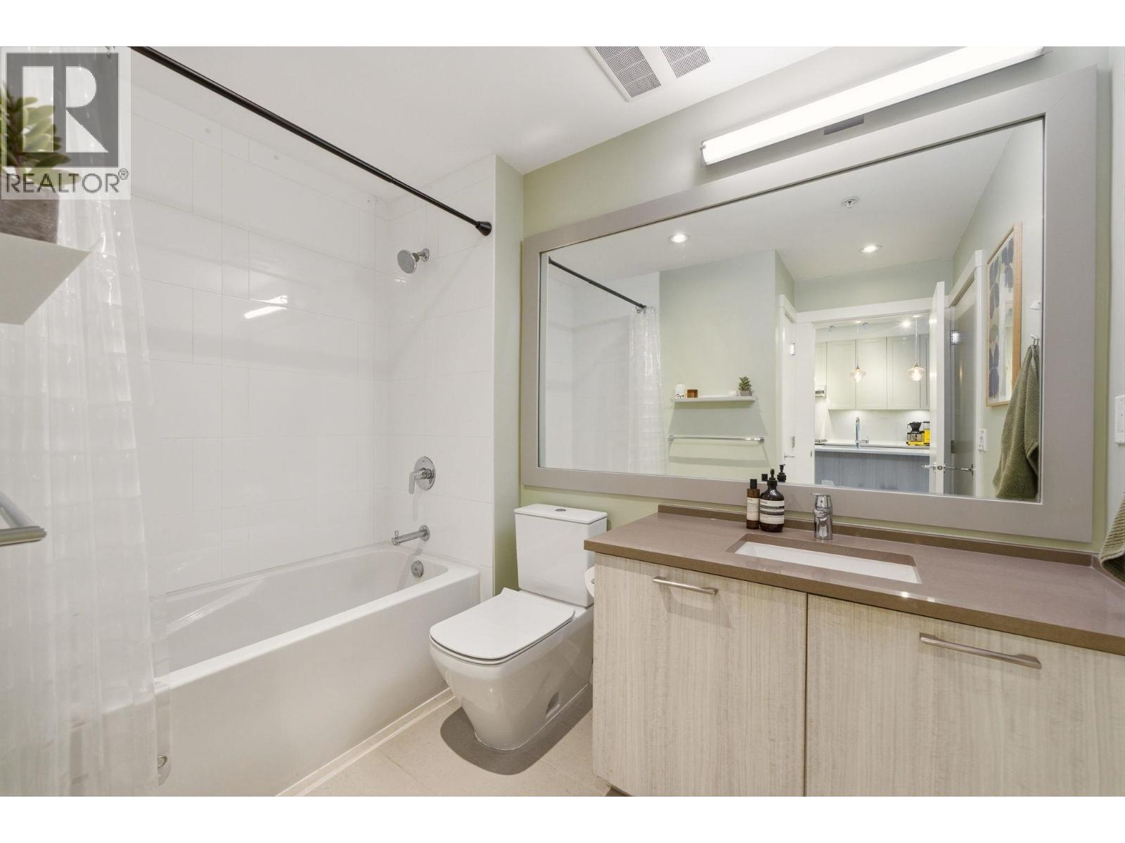 304 123 W 1st Street, North Vancouver, British Columbia  V7M 0E5 - Photo 15 - R3110450