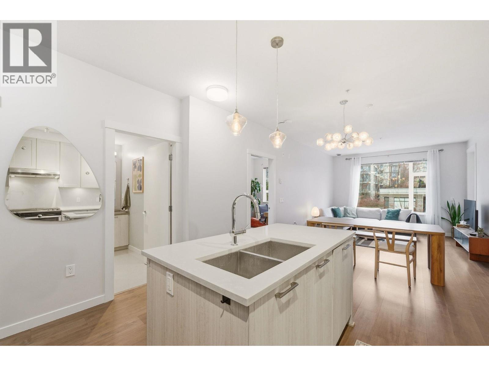 304 123 W 1st Street, North Vancouver, British Columbia  V7M 0E5 - Photo 6 - R3110450