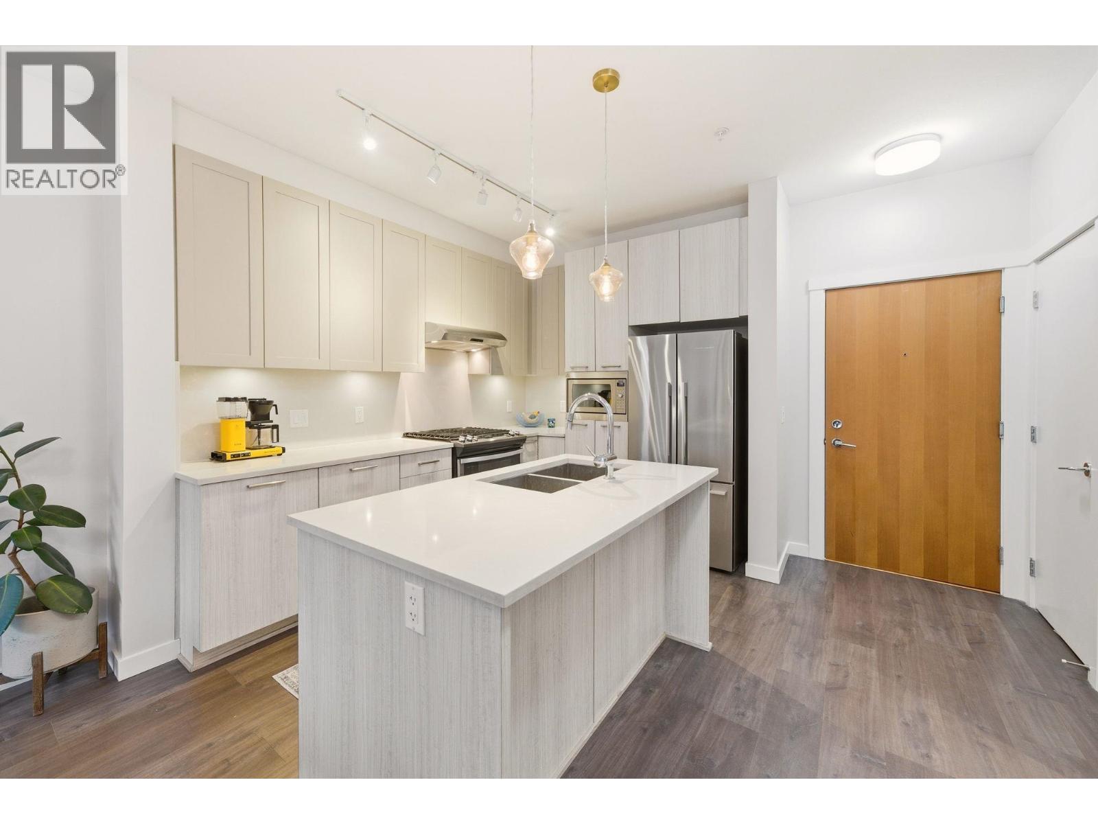 304 123 W 1st Street, North Vancouver, British Columbia  V7M 0E5 - Photo 11 - R3110450