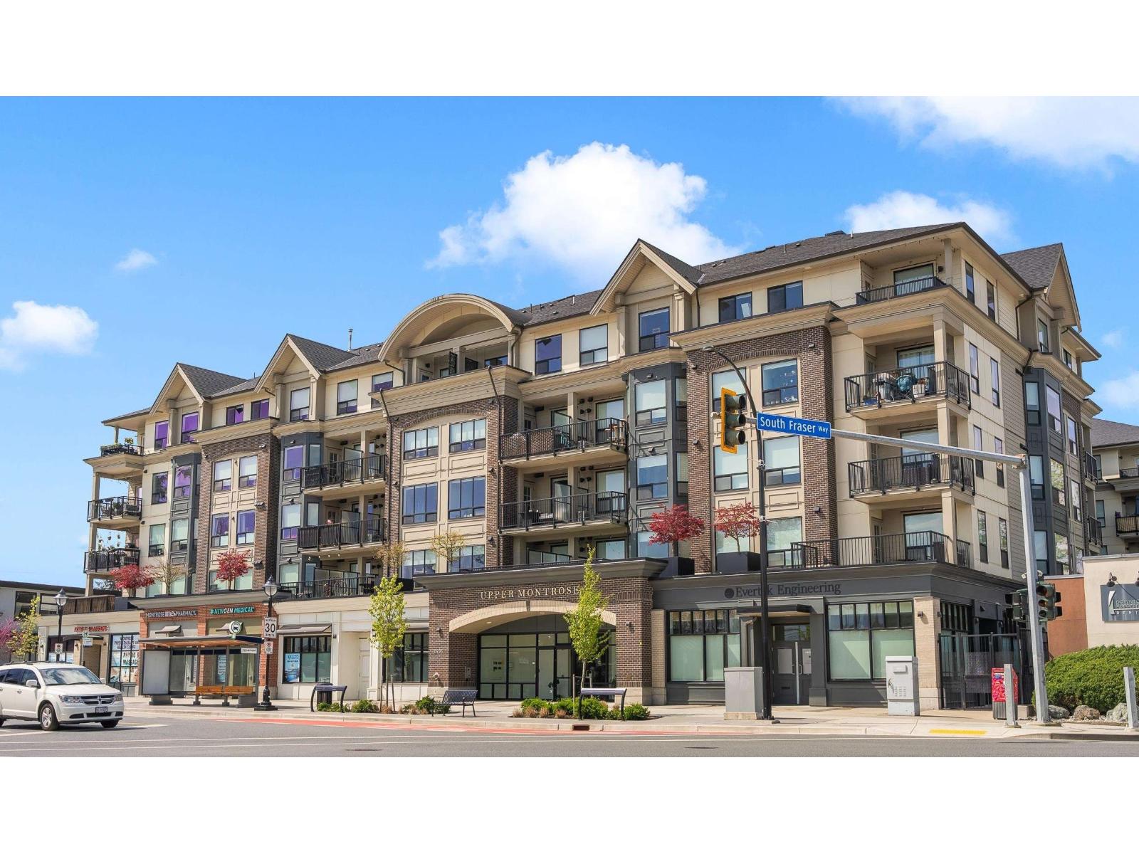 220 2493 MONTROSE AVENUE, Abbotsford, British Columbia