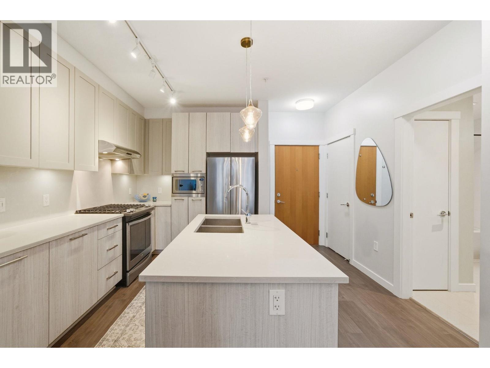 304 123 W 1st Street, North Vancouver, British Columbia  V7M 0E5 - Photo 7 - R3110450