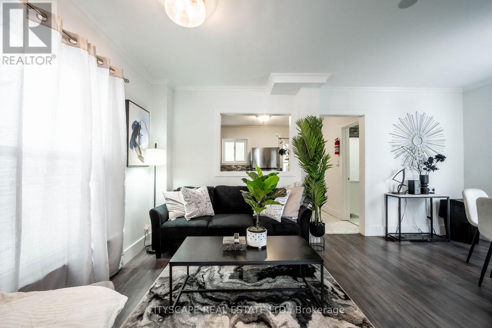 5073 Kitchener Street, Niagara Falls, Ontario  L2G 1B1 - Photo 4 - X13013662