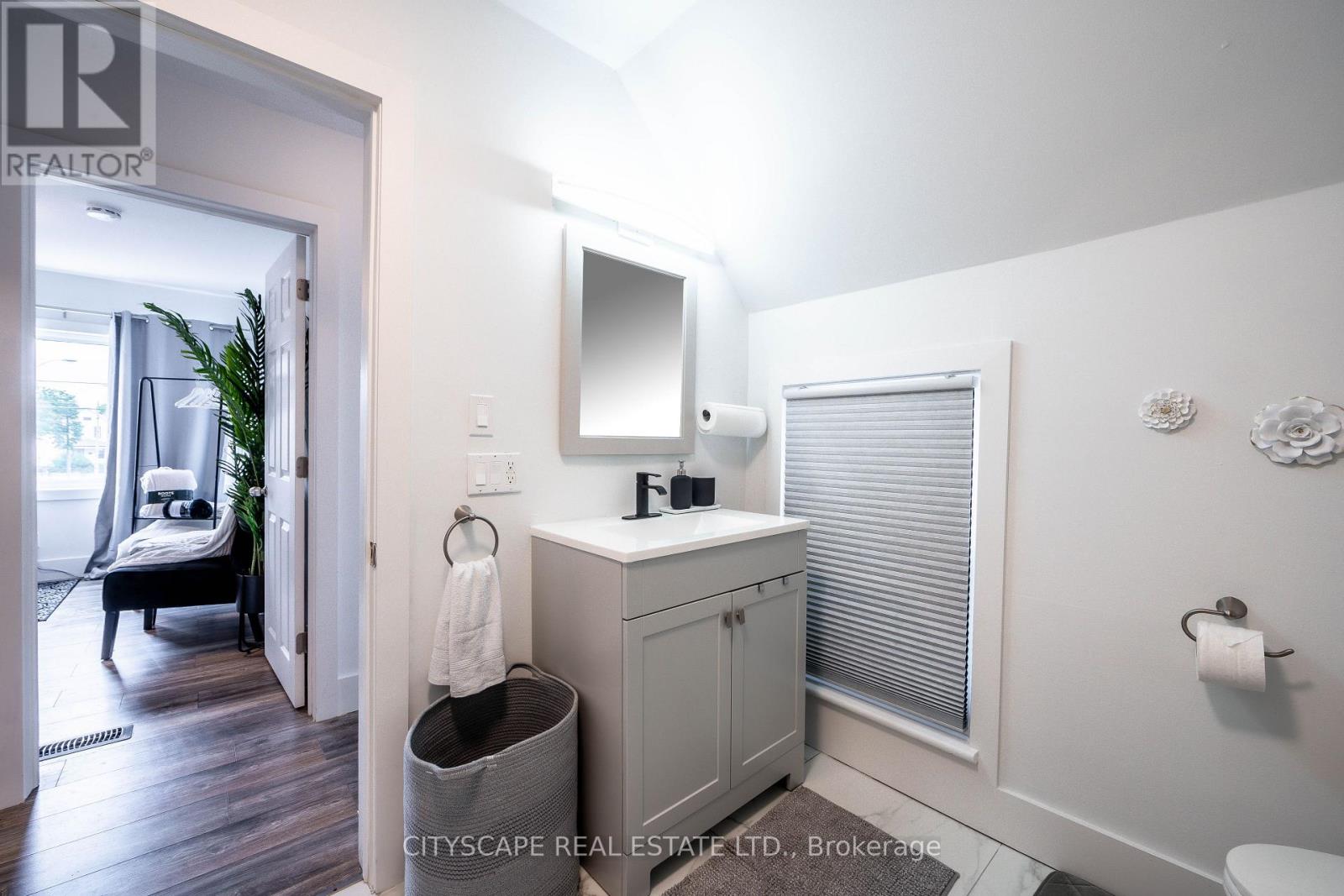 5073 Kitchener Street, Niagara Falls, Ontario  L2G 1B1 - Photo 24 - X13013662