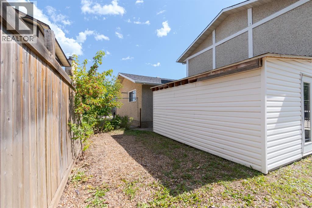 182 Sifton Avenue, Fort Mcmurray, Alberta  T9H 3S1 - Photo 39 - A2300366