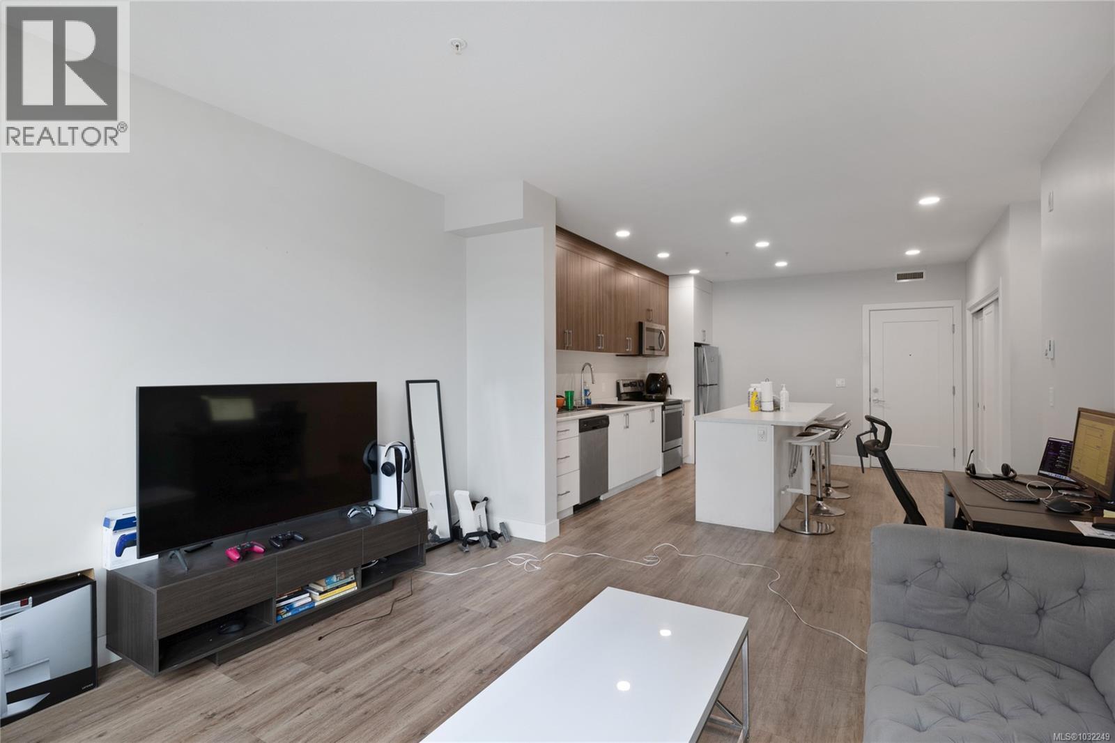 103 6540 Metral Dr, Nanaimo, British Columbia  V9T 0L8 - Photo 8 - 1032249