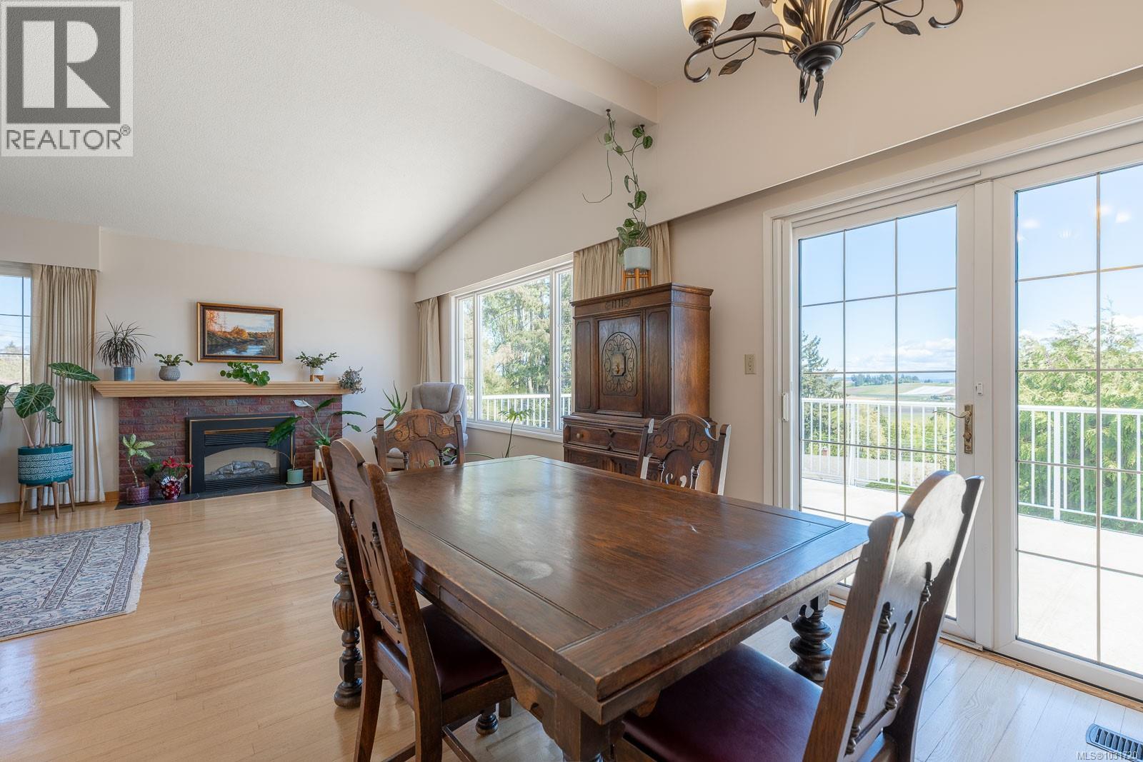 2419 Barbara Pl, Central Saanich, British Columbia  V8Z 5T6 - Photo 12 - 1031720