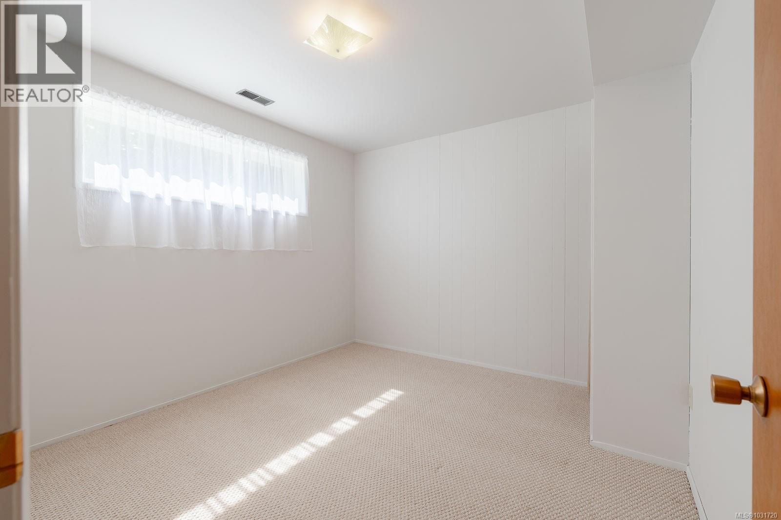 2419 Barbara Pl, Central Saanich, British Columbia  V8Z 5T6 - Photo 30 - 1031720