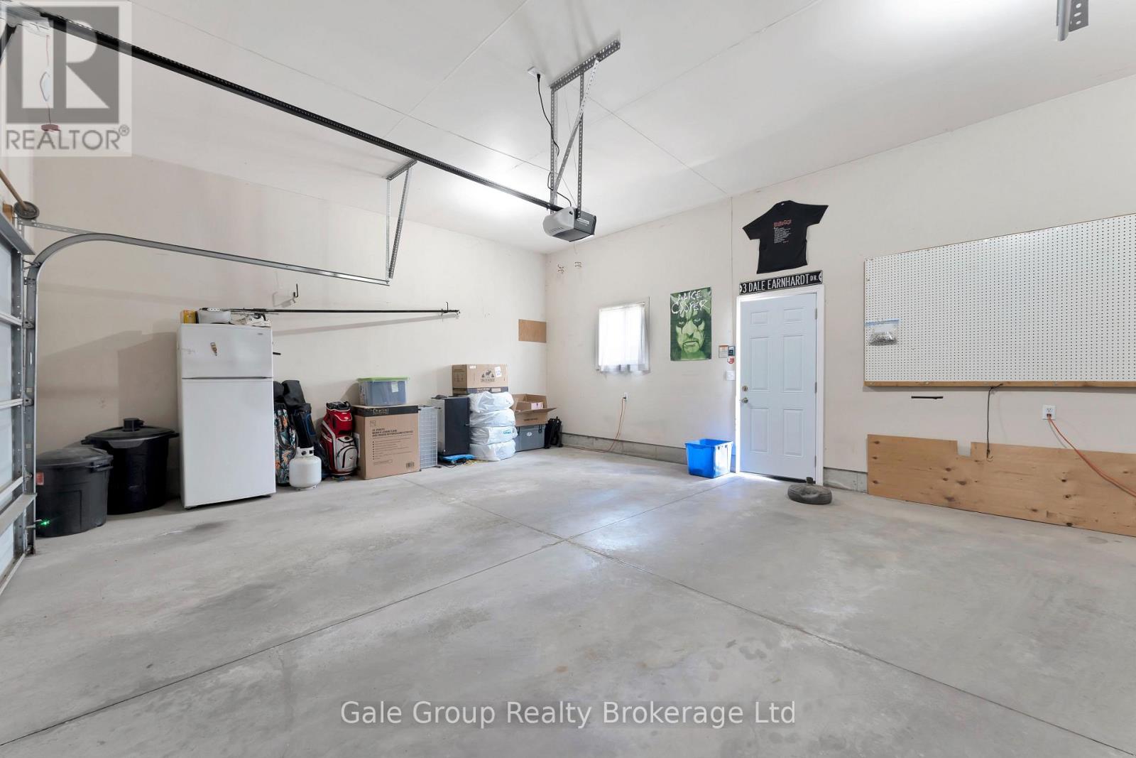 693 Southwood Way, Woodstock, Ontario  N4V 1H5 - Photo 22 - X12483477