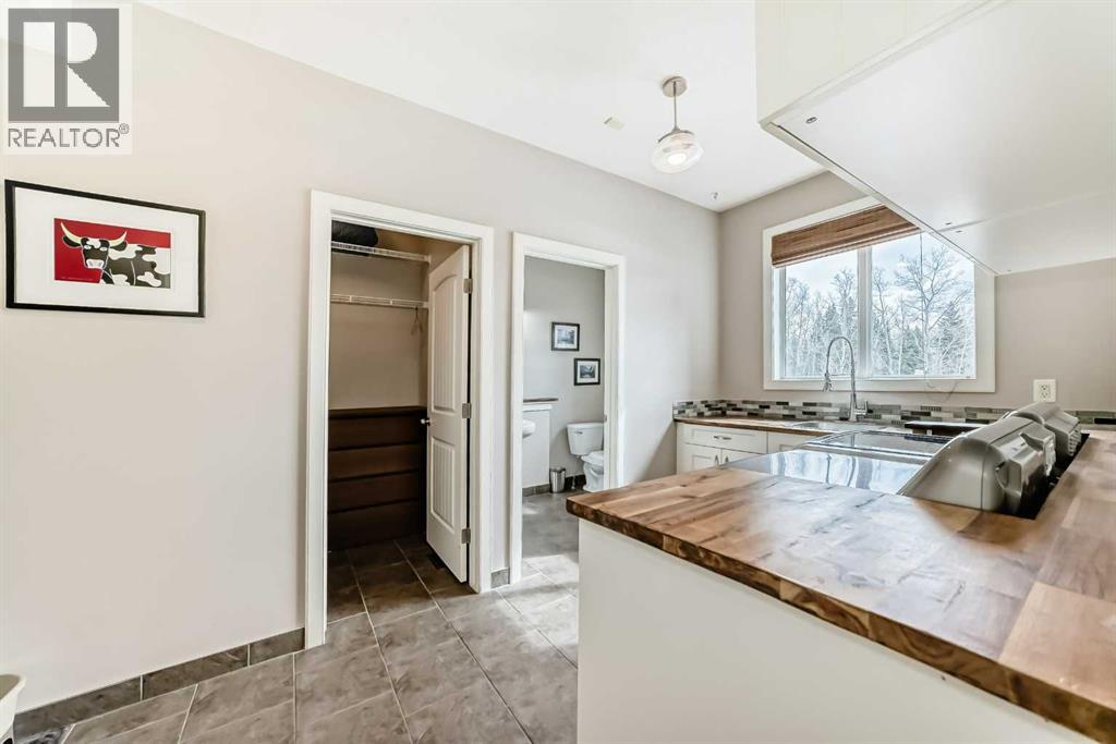 298034 218 Street W, Rural Foothills County, Alberta  T1S 2Y6 - Photo 25 - A2297351