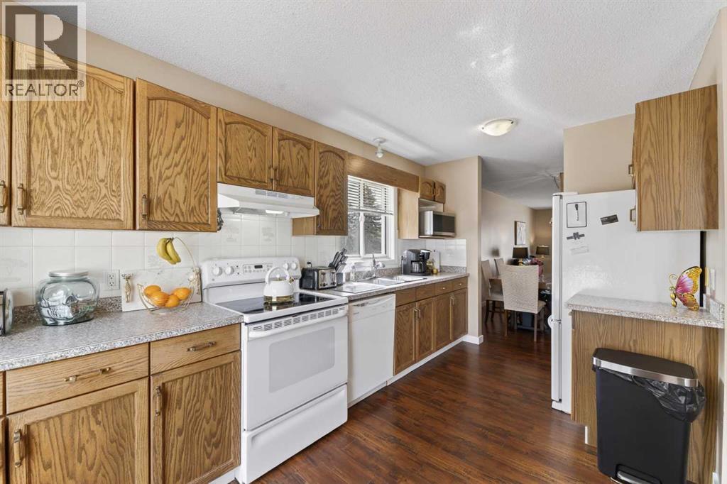 24 Deer Ridge Close Se, Calgary, Alberta  T2J 7C2 - Photo 8 - A2300719