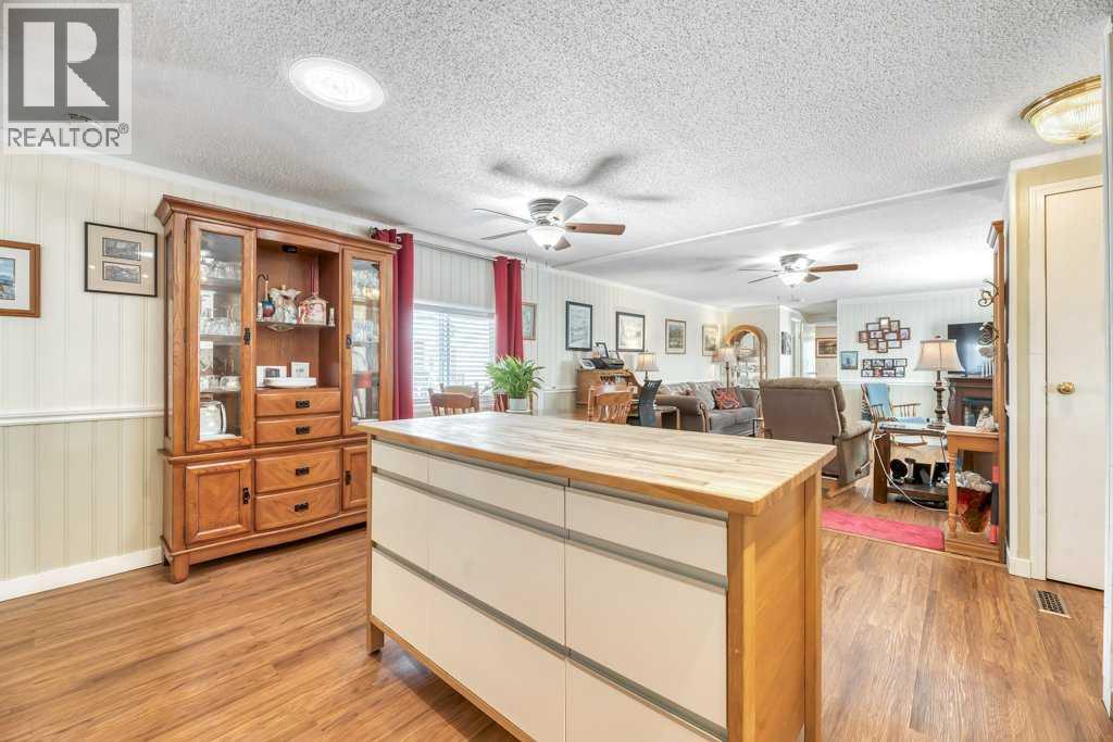 821 Briarwood Road, Strathmore, Alberta  T1P 1E2 - Photo 13 - A2303278