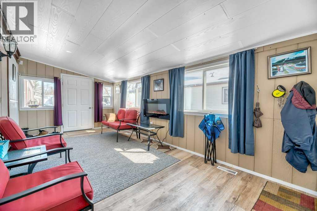 821 Briarwood Road, Strathmore, Alberta  T1P 1E2 - Photo 10 - A2303278