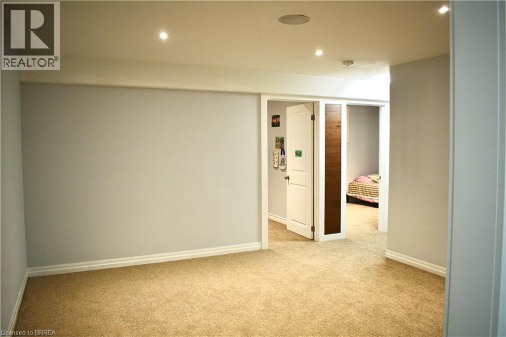 1 Chamberlain Avenue Unit# 9, Ingersoll, Ontario  N5C 0A3 - Photo 15 - 40821250