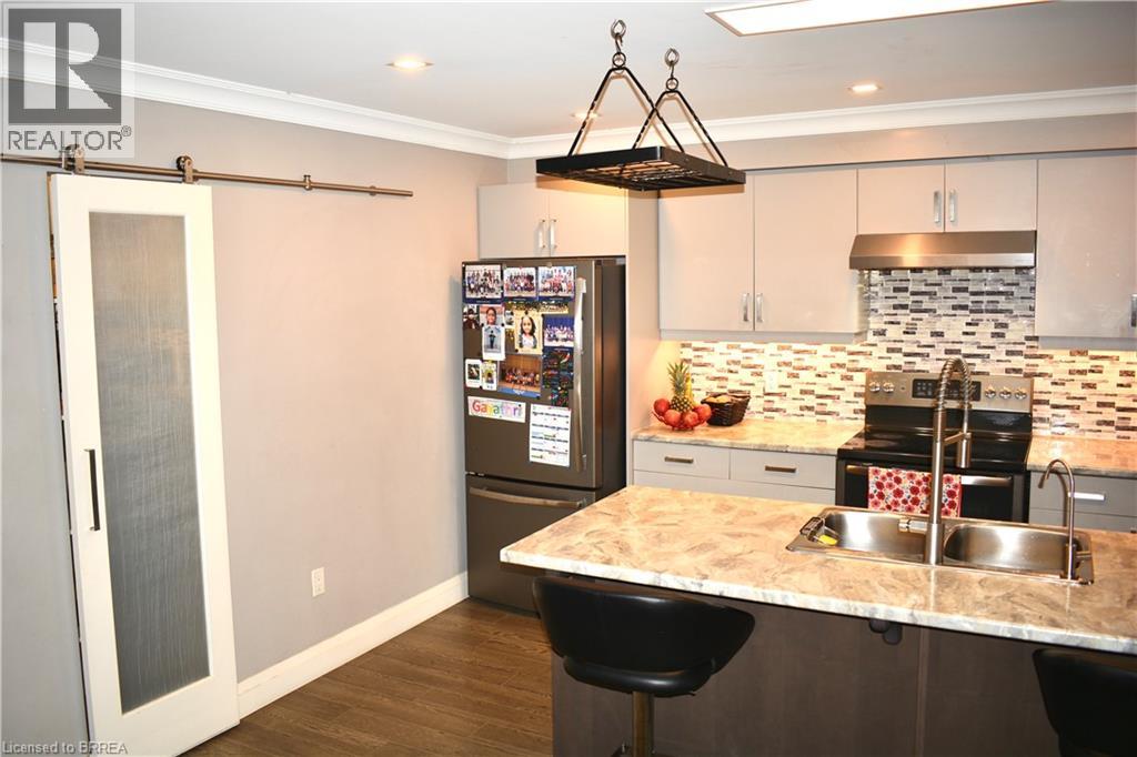 1 Chamberlain Avenue Unit# 9, Ingersoll, Ontario  N5C 0A3 - Photo 3 - 40821250