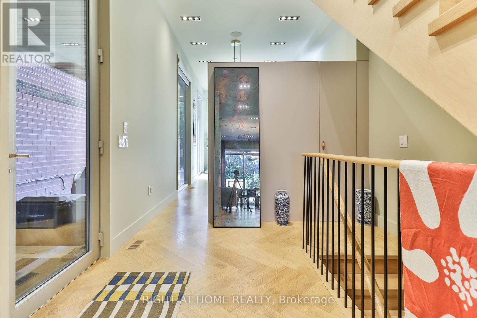 18 Mitchell Avenue, Toronto, Ontario  M6J 1B9 - Photo 24 - C12837568