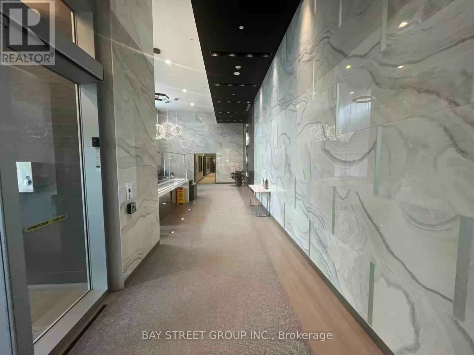 1905 - 5180 Yonge Street, Toronto, Ontario  M2N 0K5 - Photo 2 - C12989258