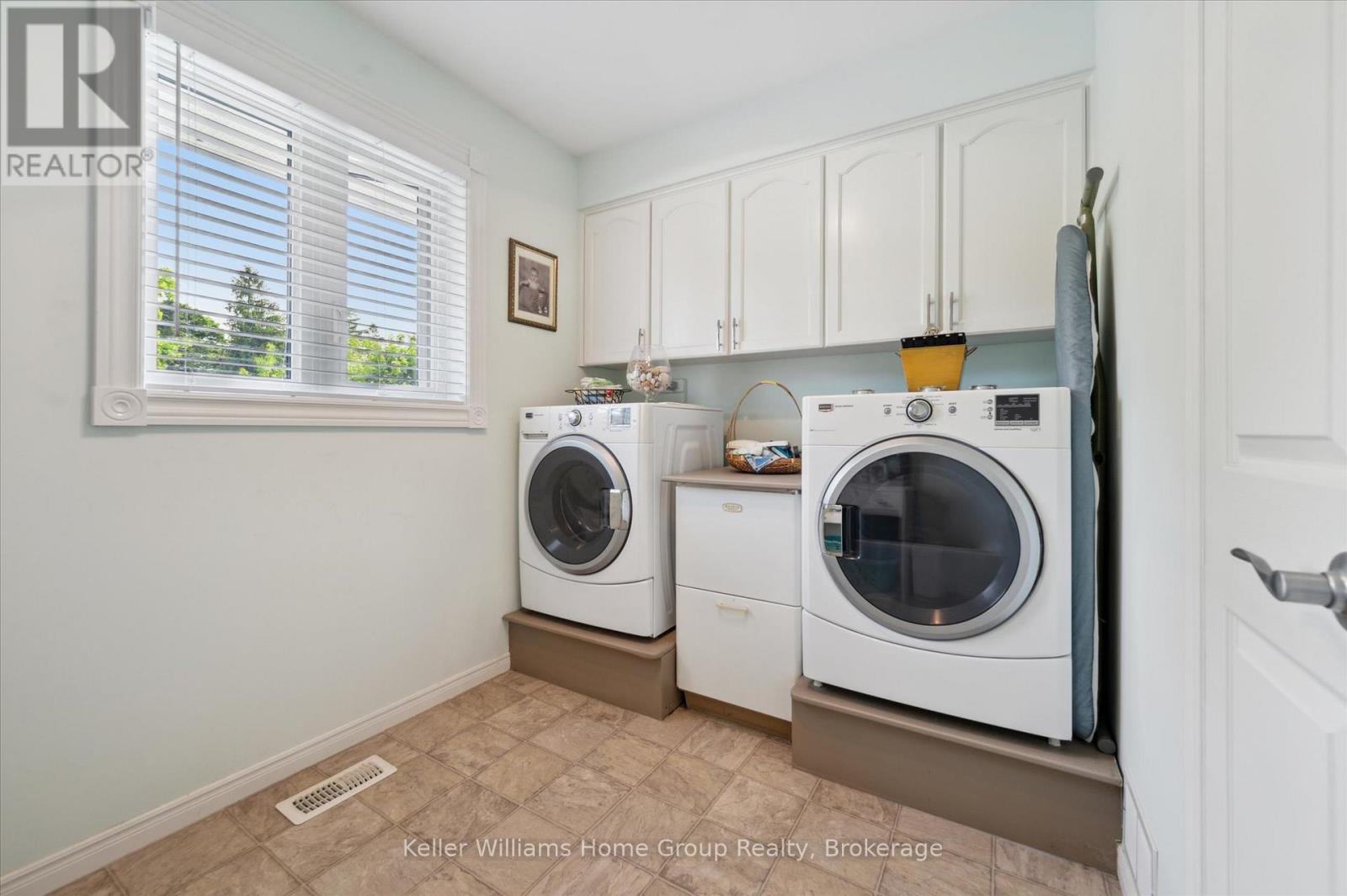 17 Keating Drive, Centre Wellington (Elora/salem), Ontario  N0B 1S0 - Photo 21 - X12709788