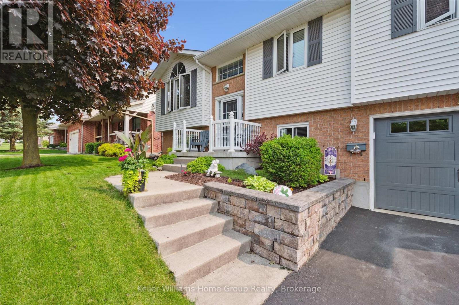 17 Keating Drive, Centre Wellington (Elora/salem), Ontario  N0B 1S0 - Photo 3 - X12709788