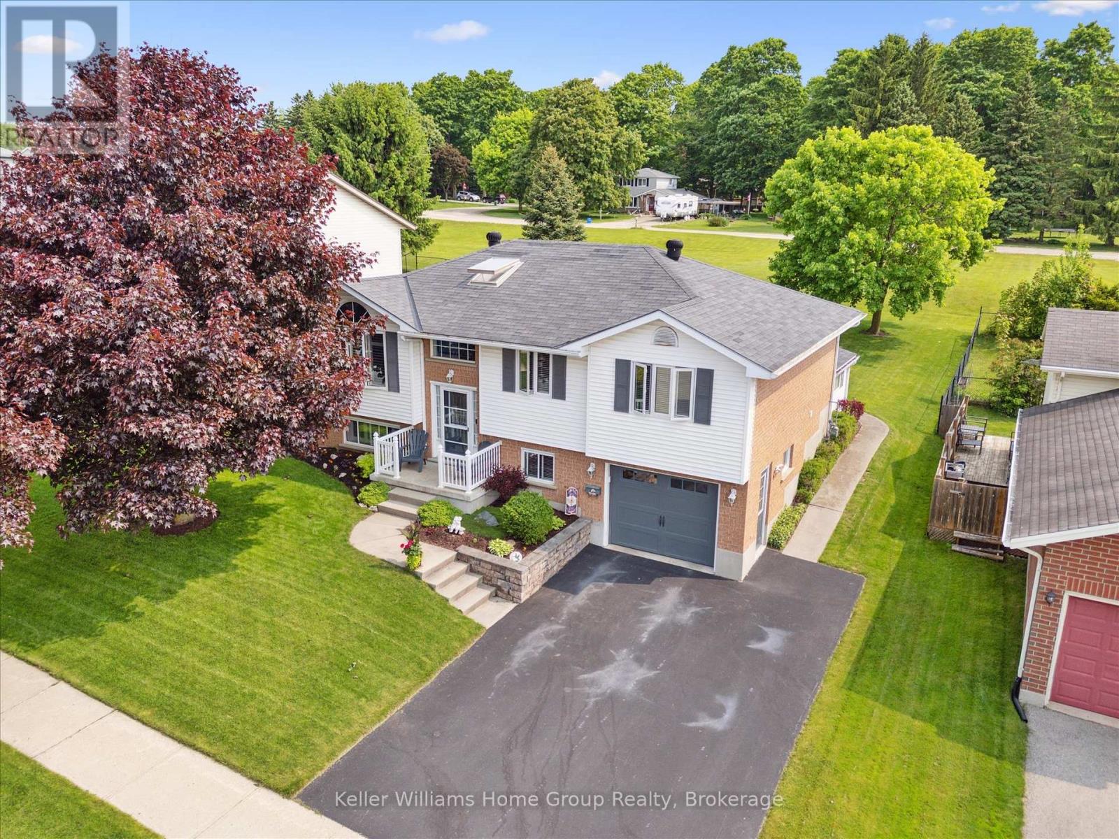 17 Keating Drive, Centre Wellington (Elora/salem), Ontario  N0B 1S0 - Photo 45 - X12709788