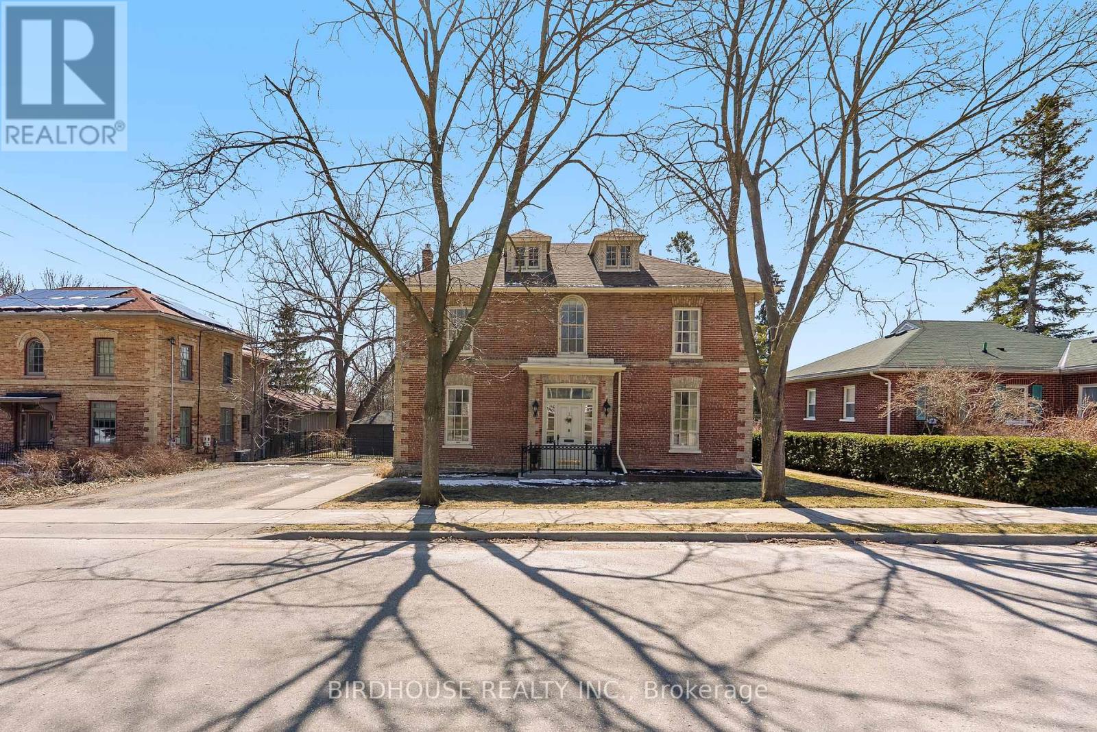 69 Bond Street W, Kawartha Lakes, Ontario  K9V 3R3 - Photo 2 - X12977996