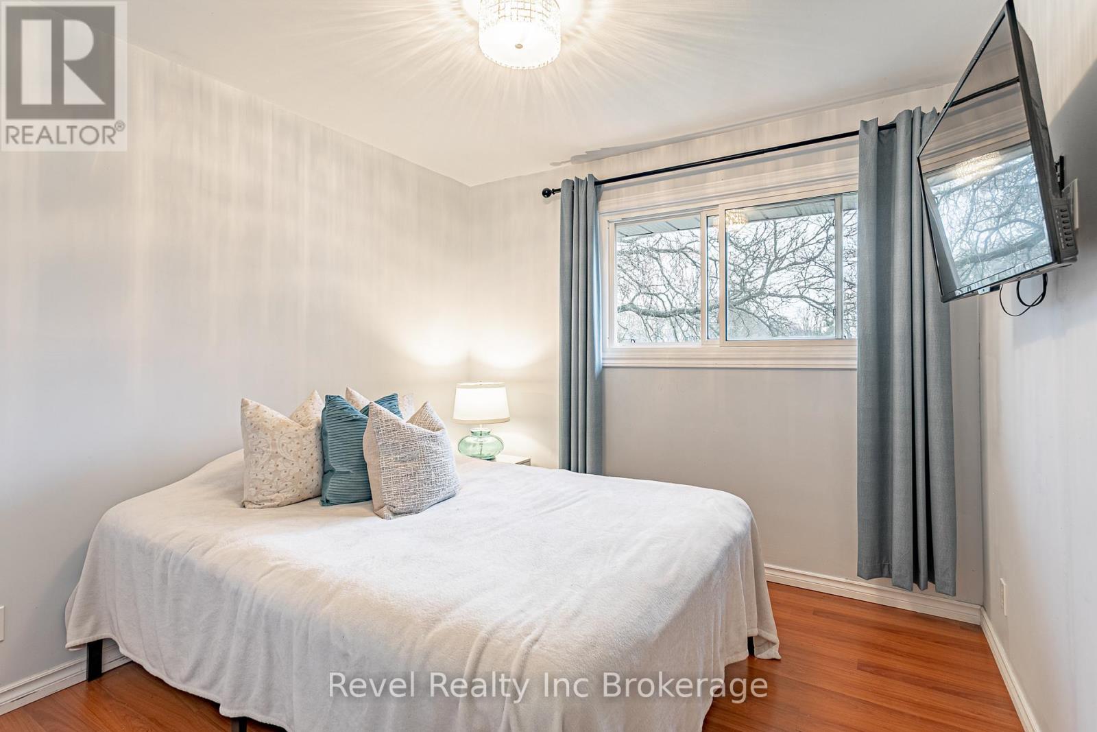 19 Dufferin Street, Ingersoll, Ontario  N5C 2E5 - Photo 11 - X13019780