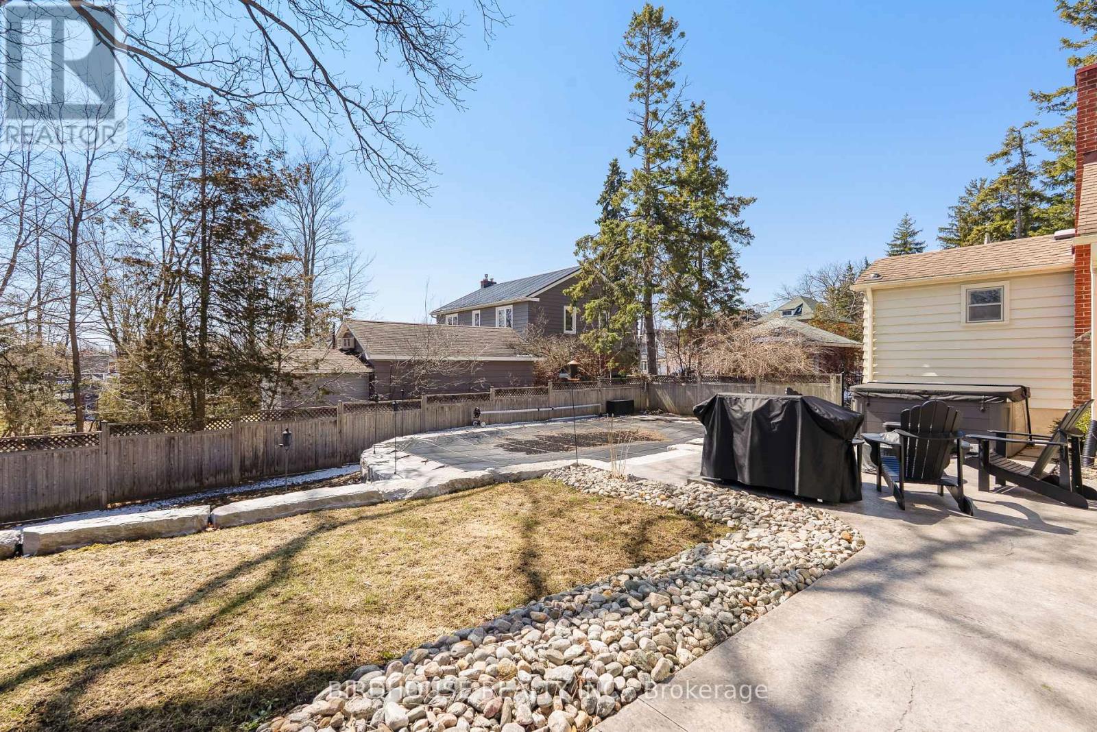 69 Bond Street W, Kawartha Lakes, Ontario  K9V 3R3 - Photo 38 - X12977996