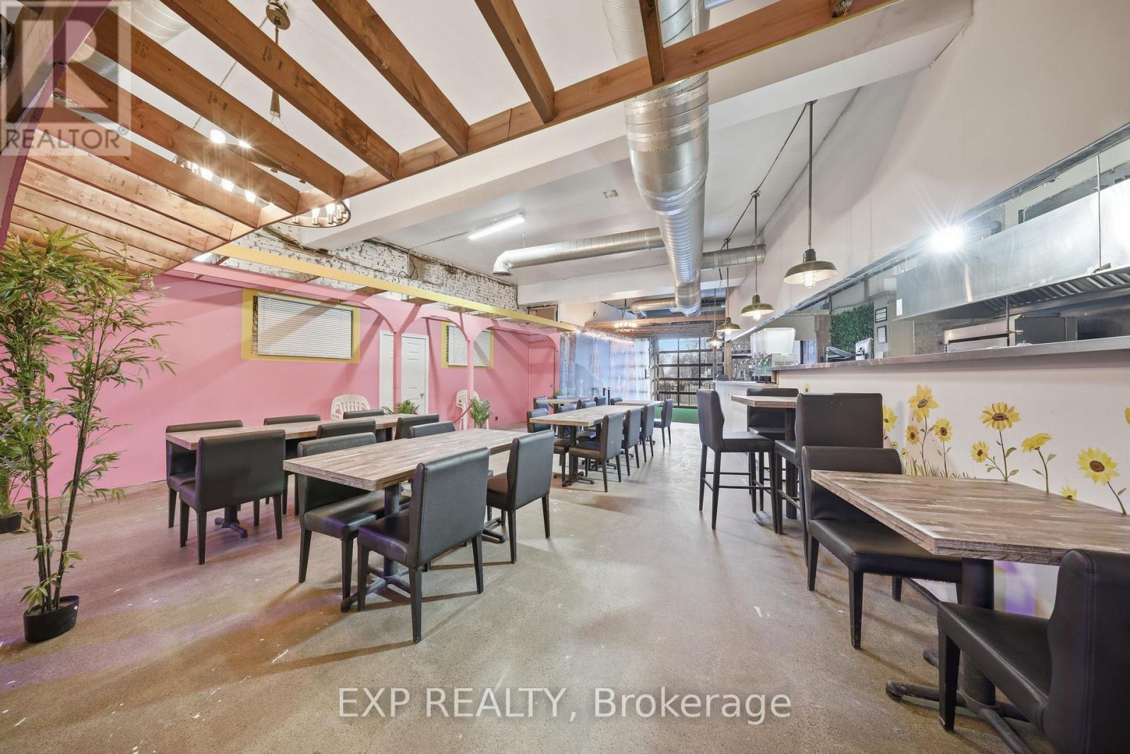 3030 Dundas Street W, Toronto, Ontario  M6P 1Z3 - Photo 12 - W12864040